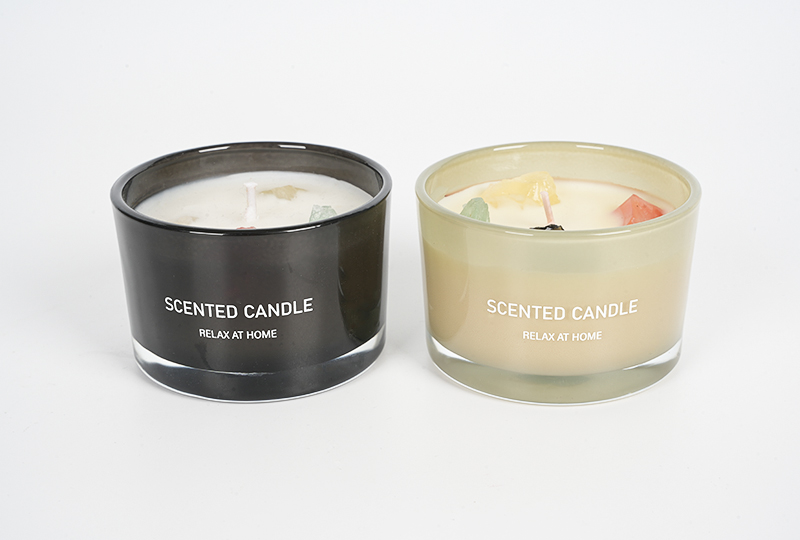 Bougie en pot parfumé en verre à simple mèche avec cristal intégré