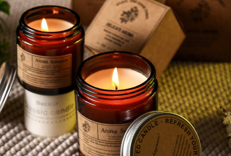 Bougie en pot en verre parfumée à la cire de soja ambrée