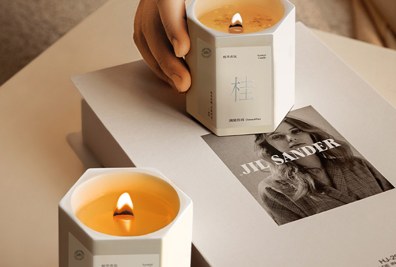 Bougie octogonale en pot en céramique parfumée à l'osmanthus