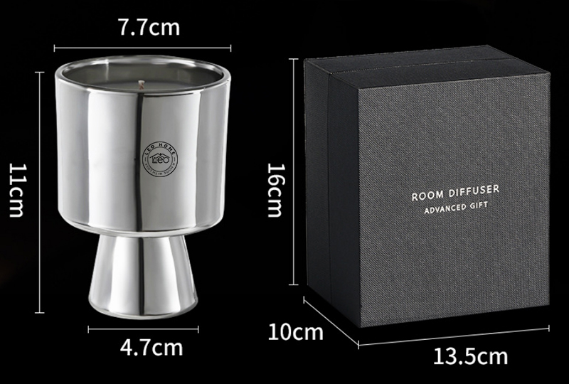 Bougie en pot métallique sur pied en acier inoxydable poli