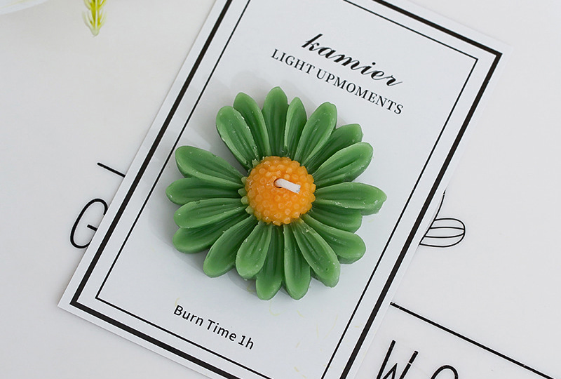 Bougie faite à la main en forme de fleur en forme de marguerite
