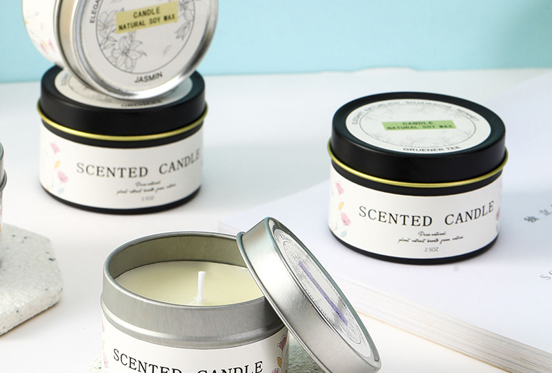 Bougie en pot en métal de voyage parfumée florale minimaliste