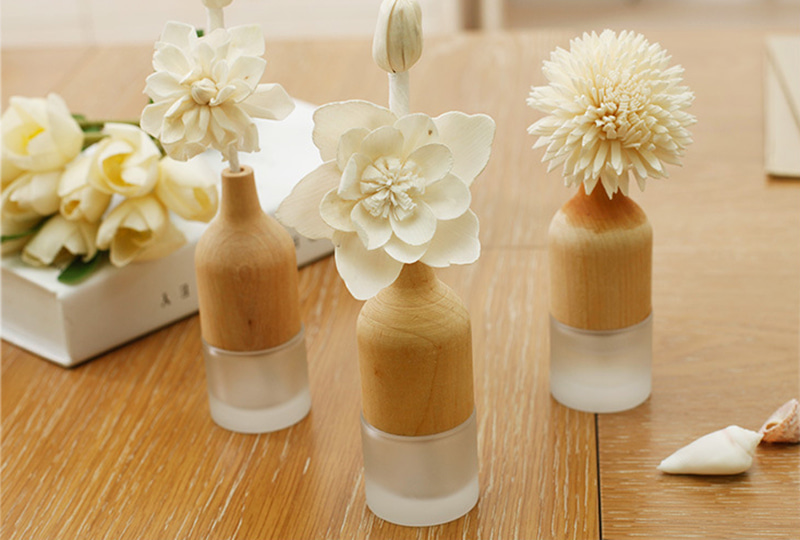 Ensemble de diffuseur d'aromathérapie de fleurs en bois et verre givré