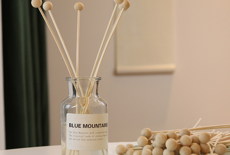 Bâtons diffuseurs à pointe sphérique en bois naturel