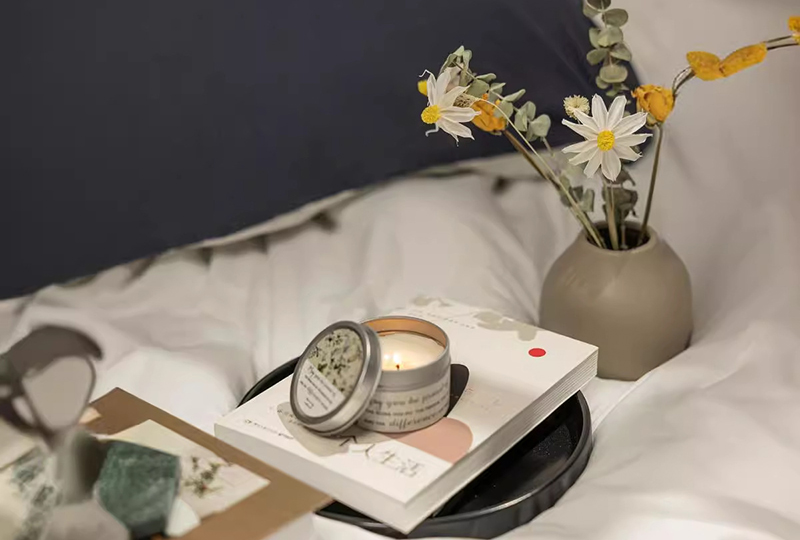 Pot en métal rond en étain pour bougie en aluminium avec couvercle