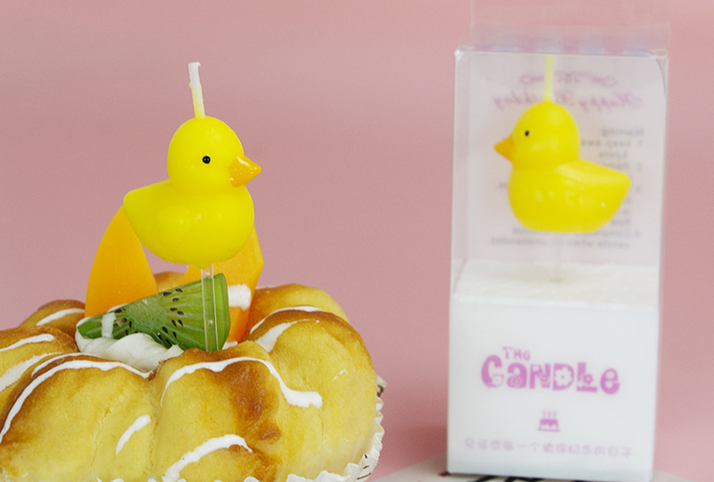 Bougie faite à la main de série animale mignonne de canard jaune