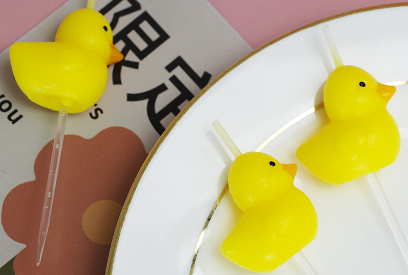 Bougie faite à la main de série animale mignonne de canard jaune