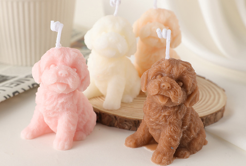 Bougie faite à la main de la série d'animaux de chien assis moelleux en forme de nounours