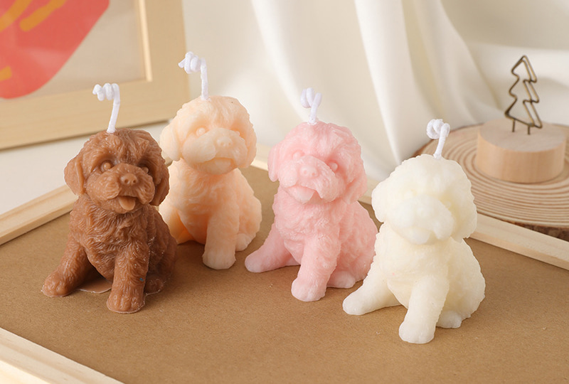 Bougie faite à la main de la série d'animaux de chien assis moelleux en forme de nounours