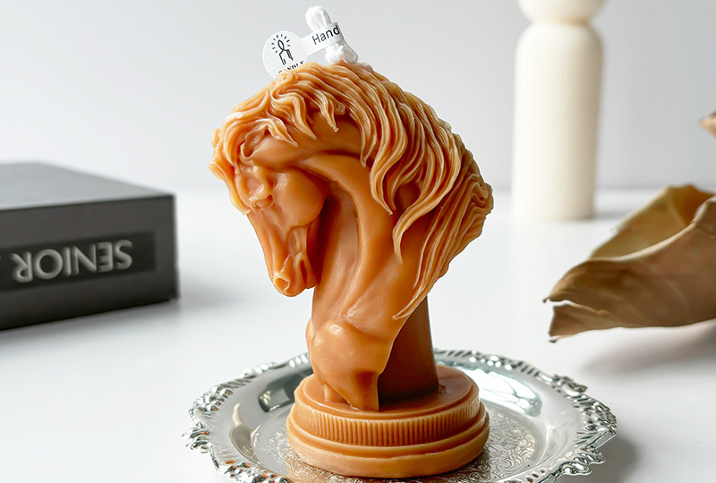 Bougie sculpturale faite à la main de série animale de buste de tête de cheval