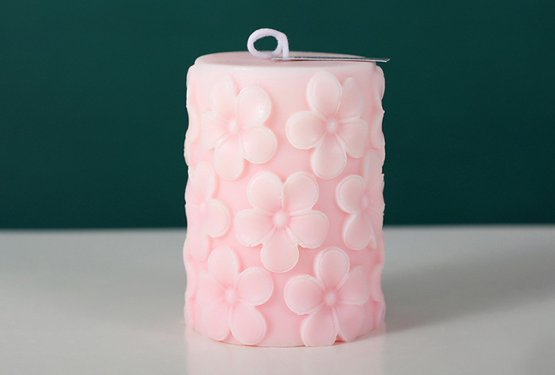 Bougie faite à la main de série de fleurs de cylindre à cinq pétales en relief