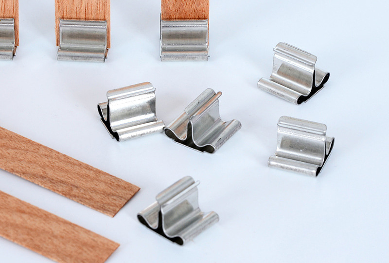 Mèche de bougie plate en bois de 13 mm avec languette de maintien en métal